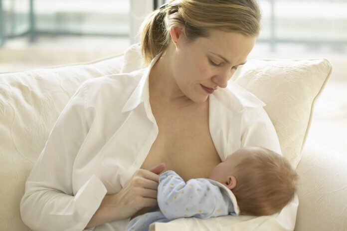 women-breastfeeding